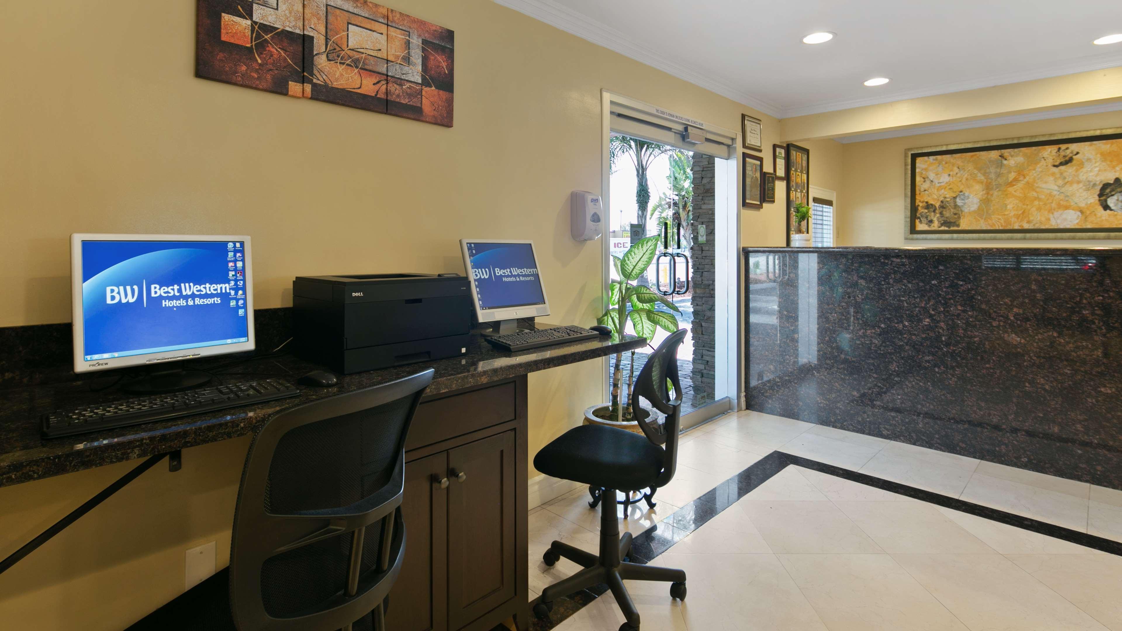 Best Western Westminster Inn Ngoại thất bức ảnh